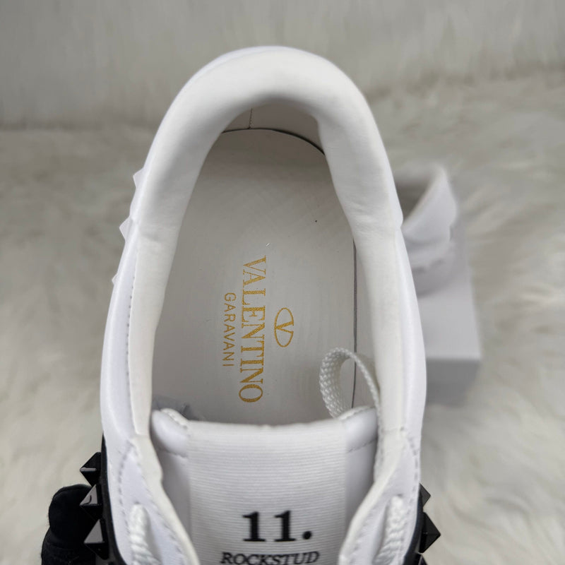 VLTN – ROCKSTUD UNTITLED CALFSKIN WITH MATCHING STUDS
