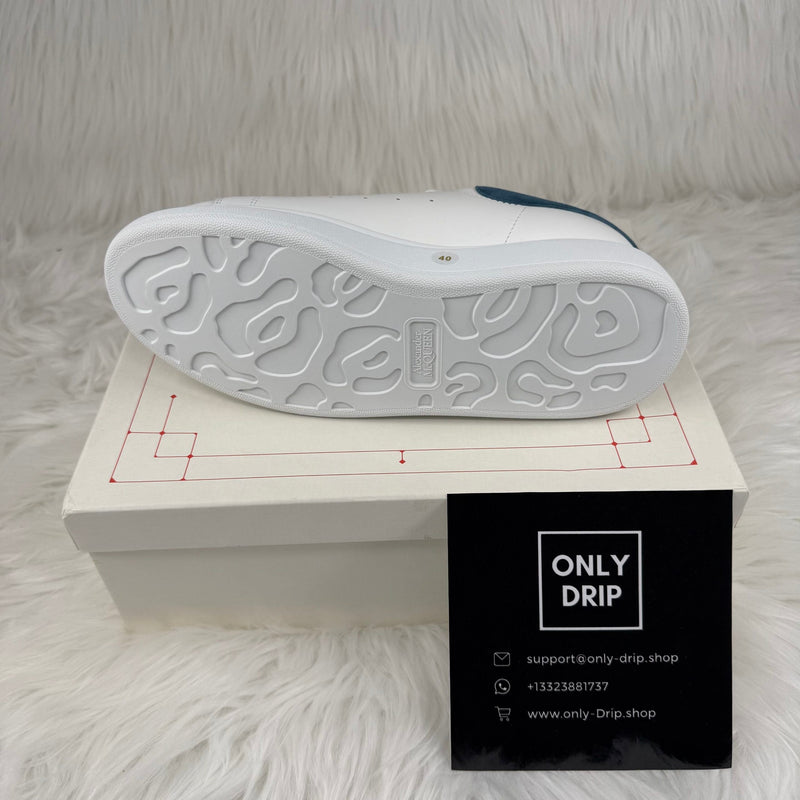 A.MCQ – WHITE/BLUE