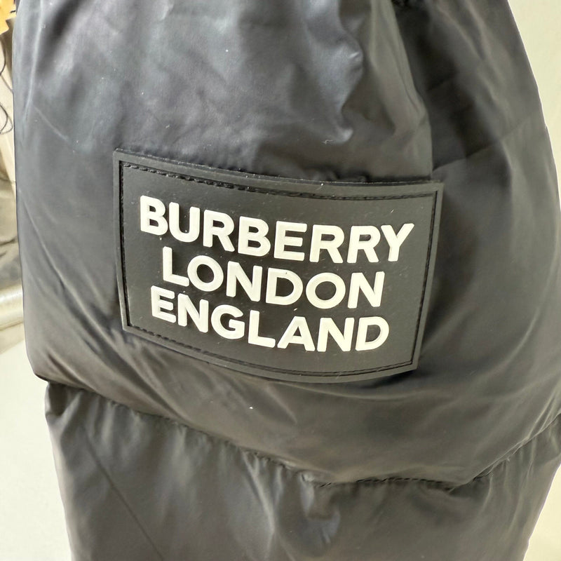 BRBRRY Jacket Black & Dark Theme