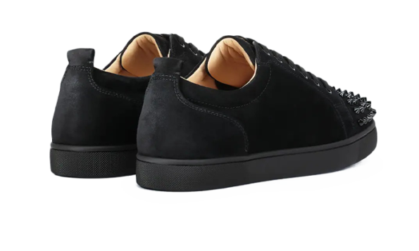 LBTN – Louis Junior Spikes