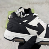 OFF WHT – Out Of Office (Bianche e Nere)