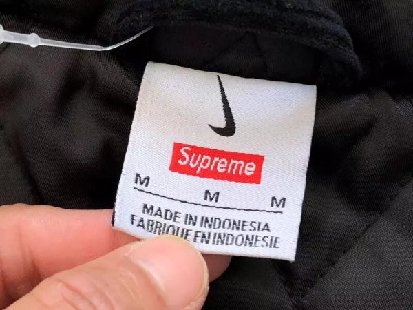 SPRM X NK Hoodie Supreme x Nike Arc Corduroy