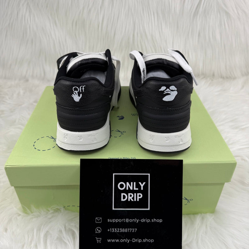 OFF WHT – Out Of Office (Bianche e Nere)