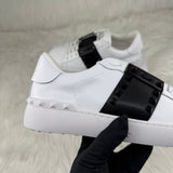 VLTN – ROCKSTUD UNTITLED CALFSKIN WITH MATCHING STUDS