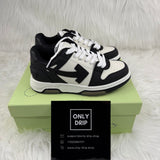 OFF WHT – Out Of Office (Bianche e Nere)