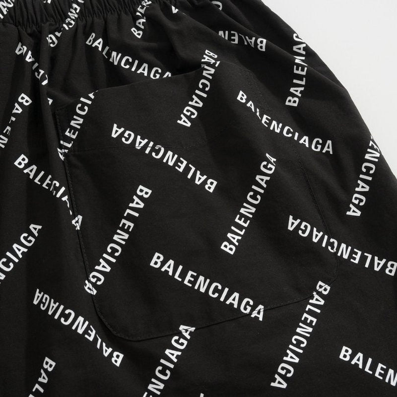 BLNCG Shorts Allover Logo Print