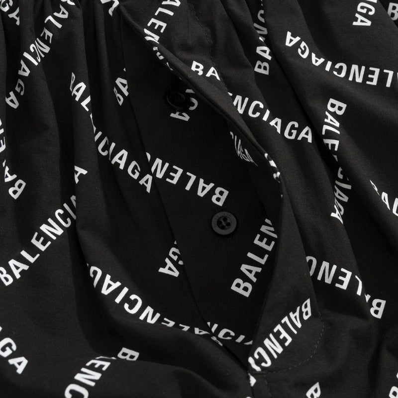BLNCG Shorts Allover Logo Print
