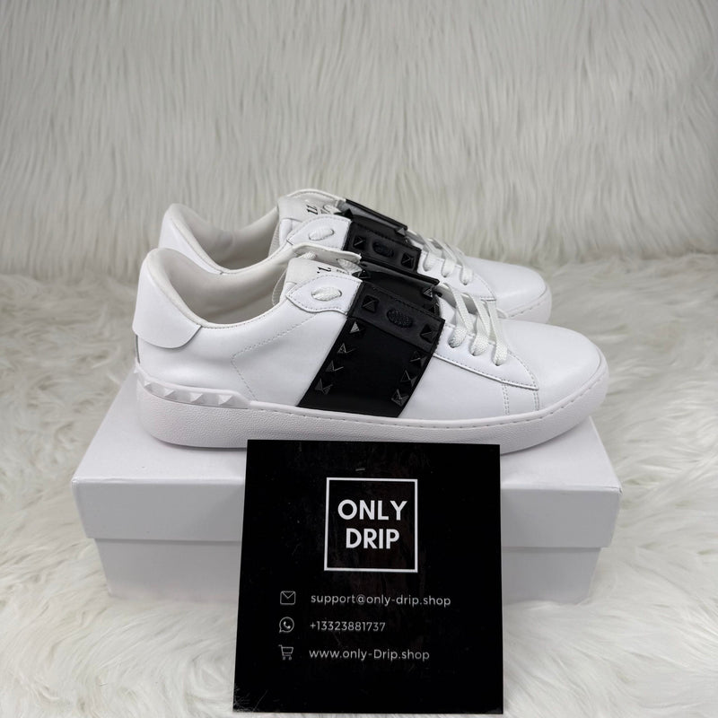 VLTN – ROCKSTUD UNTITLED CALFSKIN WITH MATCHING STUDS