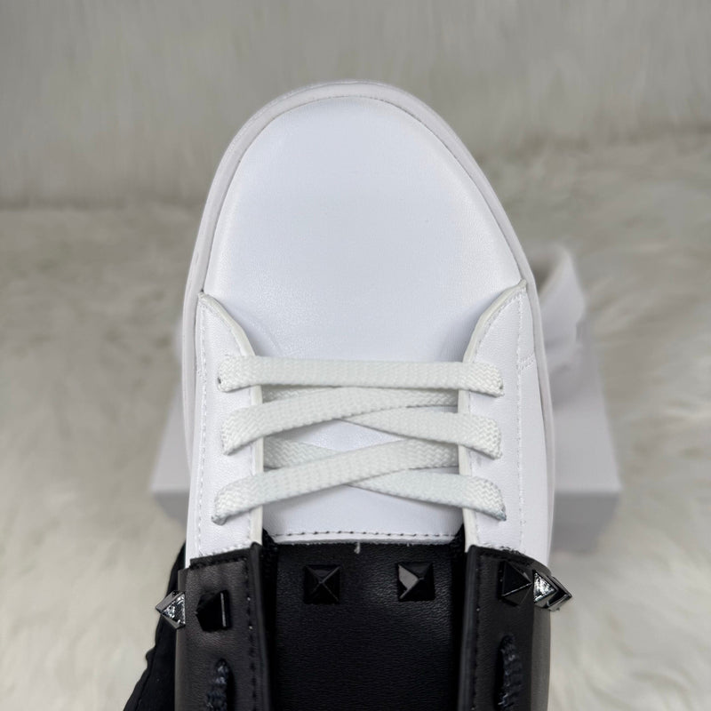 VLTN – ROCKSTUD UNTITLED CALFSKIN WITH MATCHING STUDS