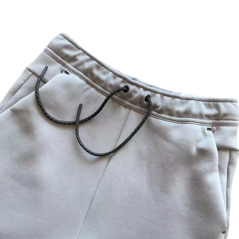 TECH FLEECE – GREY/WHITE (completa)