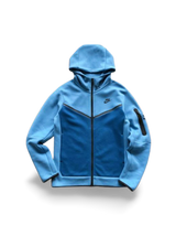 TECH FLEECE – LIGHT BLUE/BLUE (completa)