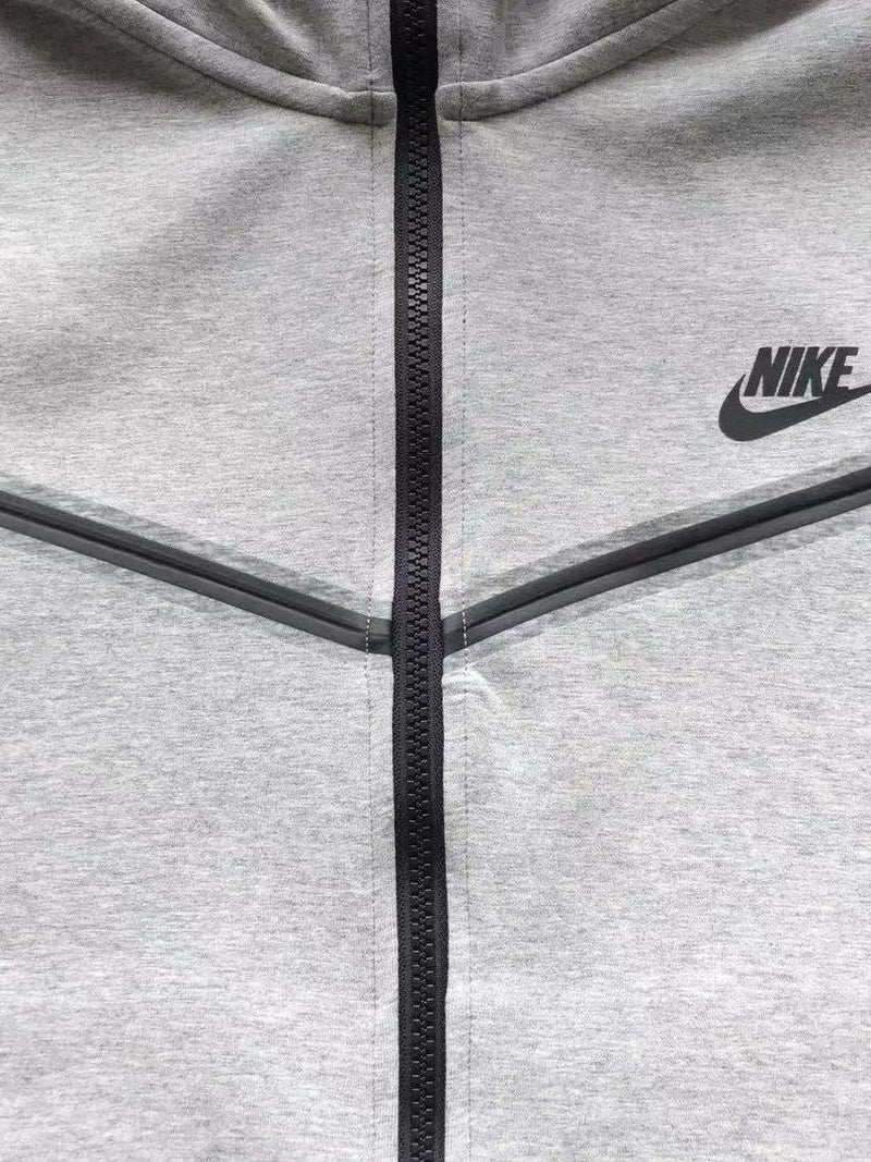 TECH FLEECE – GREY (completa)