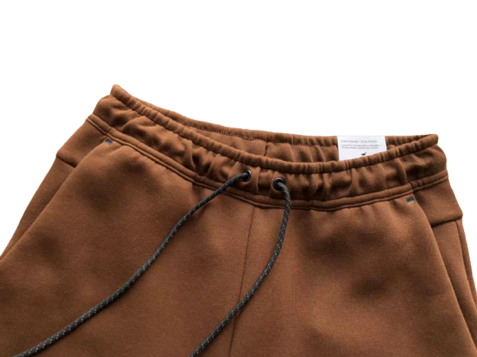 NK TECH SHORTS – BROWN