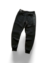 TECH FLEECE – BLACK (completa)