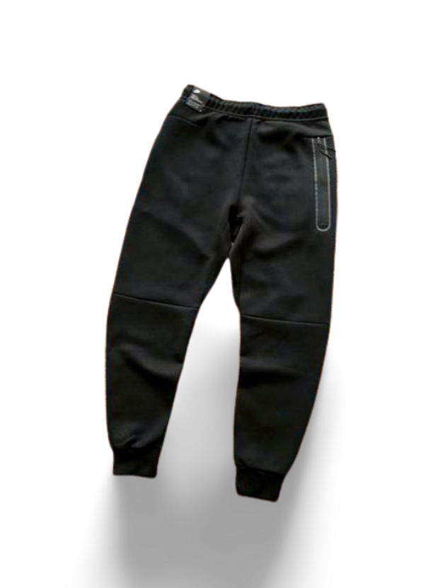 TECH FLEECE – BLACK (completa)