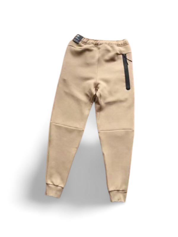 TECH FLEECE – ALMOND BROWN/WHITE (complete)